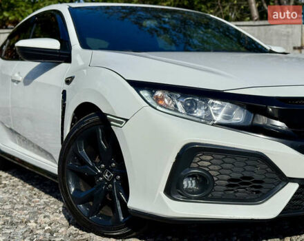 Белый Хонда Цивик, объемом двигателя 1.5 л и пробегом 134 тыс. км за 16490 $, фото 3 на Automoto.ua