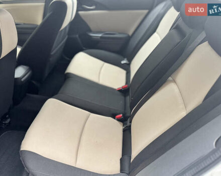 Белый Хонда Цивик, объемом двигателя 1.5 л и пробегом 180 тыс. км за 15500 $, фото 15 на Automoto.ua