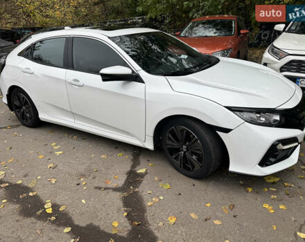 Белый Хонда Цивик, объемом двигателя 1.5 л и пробегом 180 тыс. км за 15500 $, фото 26 на Automoto.ua