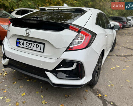 Белый Хонда Цивик, объемом двигателя 1.5 л и пробегом 180 тыс. км за 15500 $, фото 17 на Automoto.ua