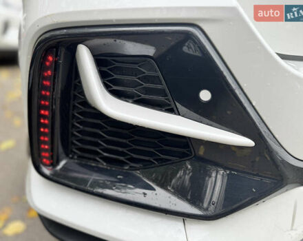 Белый Хонда Цивик, объемом двигателя 1.5 л и пробегом 180 тыс. км за 15500 $, фото 18 на Automoto.ua