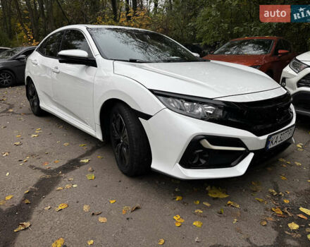 Белый Хонда Цивик, объемом двигателя 1.5 л и пробегом 180 тыс. км за 15500 $, фото 27 на Automoto.ua