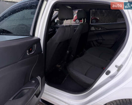 Белый Хонда Цивик, объемом двигателя 1.5 л и пробегом 154 тыс. км за 14300 $, фото 19 на Automoto.ua