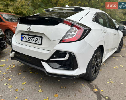 Белый Хонда Цивик, объемом двигателя 1.5 л и пробегом 180 тыс. км за 15500 $, фото 24 на Automoto.ua