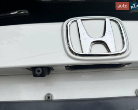Белый Хонда Цивик, объемом двигателя 1.5 л и пробегом 180 тыс. км за 15500 $, фото 12 на Automoto.ua