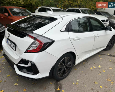 Белый Хонда Цивик, объемом двигателя 1.5 л и пробегом 180 тыс. км за 15500 $, фото 25 на Automoto.ua