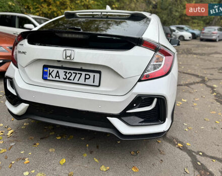 Белый Хонда Цивик, объемом двигателя 1.5 л и пробегом 180 тыс. км за 15500 $, фото 19 на Automoto.ua