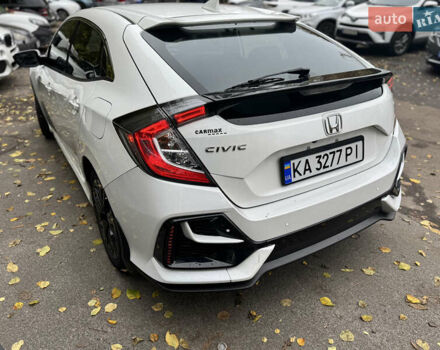 Белый Хонда Цивик, объемом двигателя 1.5 л и пробегом 180 тыс. км за 15500 $, фото 21 на Automoto.ua