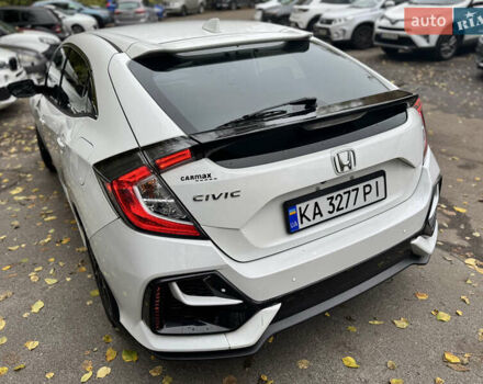 Белый Хонда Цивик, объемом двигателя 1.5 л и пробегом 180 тыс. км за 15500 $, фото 20 на Automoto.ua