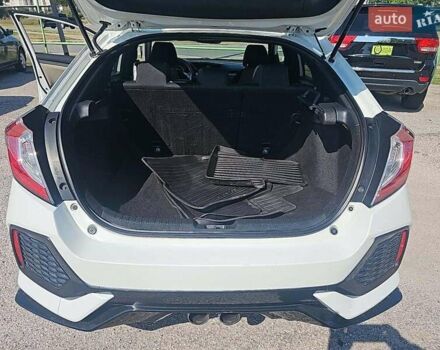 Белый Хонда Цивик, объемом двигателя 1.5 л и пробегом 82 тыс. км за 11000 $, фото 4 на Automoto.ua