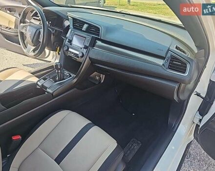 Белый Хонда Цивик, объемом двигателя 1.5 л и пробегом 82 тыс. км за 11000 $, фото 8 на Automoto.ua