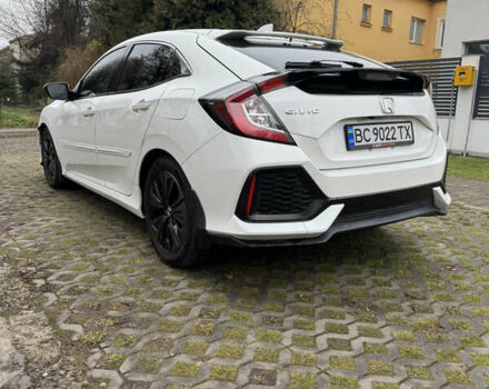 Белый Хонда Цивик, объемом двигателя 1.5 л и пробегом 113 тыс. км за 16900 $, фото 11 на Automoto.ua