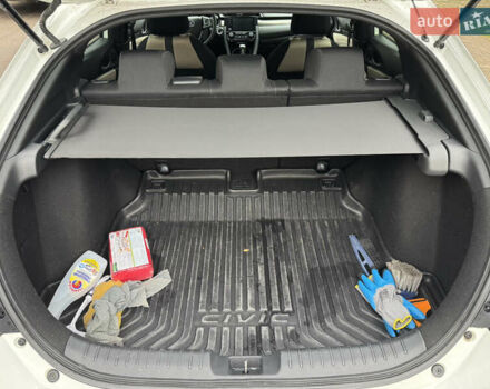 Белый Хонда Цивик, объемом двигателя 1.5 л и пробегом 113 тыс. км за 16900 $, фото 21 на Automoto.ua