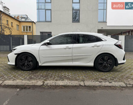 Белый Хонда Цивик, объемом двигателя 1.5 л и пробегом 113 тыс. км за 16900 $, фото 7 на Automoto.ua