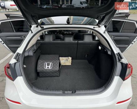 Хонда Цивик 2023 в Днепре (Днепропетровске) на Automoto.ua Белый Хонда Цивик, объемом двигателя 1.5 л и пробегом 35 тыс. км за 24500 $, фото 35 на Automoto.ua