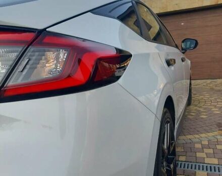 Белый Хонда Цивик, объемом двигателя 2 л и пробегом 7 тыс. км за 23500 $, фото 9 на Automoto.ua