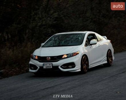 Белый Хонда Цивик, объемом двигателя 2.4 л и пробегом 185 тыс. км за 22000 $, фото 8 на Automoto.ua