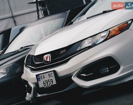 Белый Хонда Цивик, объемом двигателя 2.4 л и пробегом 185 тыс. км за 22000 $, фото 1 на Automoto.ua