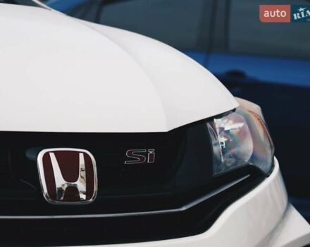 Белый Хонда Цивик, объемом двигателя 2.4 л и пробегом 185 тыс. км за 22000 $, фото 3 на Automoto.ua