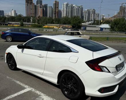 Белый Хонда Цивик, объемом двигателя 2 л и пробегом 173 тыс. км за 14500 $, фото 5 на Automoto.ua