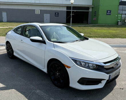 Белый Хонда Цивик, объемом двигателя 2 л и пробегом 173 тыс. км за 14500 $, фото 2 на Automoto.ua