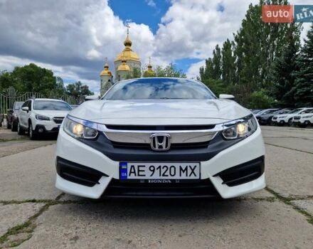 Белый Хонда Цивик, объемом двигателя 2 л и пробегом 70 тыс. км за 13500 $, фото 1 на Automoto.ua