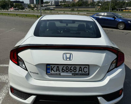 Белый Хонда Цивик, объемом двигателя 2 л и пробегом 173 тыс. км за 14500 $, фото 4 на Automoto.ua