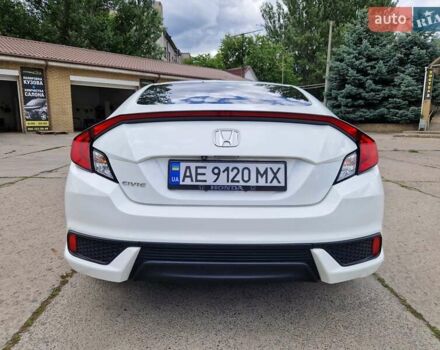 Белый Хонда Цивик, объемом двигателя 2 л и пробегом 70 тыс. км за 13500 $, фото 4 на Automoto.ua