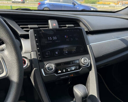 Белый Хонда Цивик, объемом двигателя 2 л и пробегом 173 тыс. км за 14500 $, фото 21 на Automoto.ua