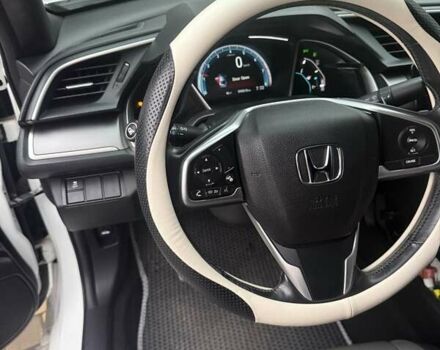 Белый Хонда Цивик, объемом двигателя 1.5 л и пробегом 90 тыс. км за 11000 $, фото 2 на Automoto.ua