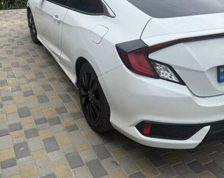 Белый Хонда Цивик, объемом двигателя 1.5 л и пробегом 90 тыс. км за 11000 $, фото 8 на Automoto.ua