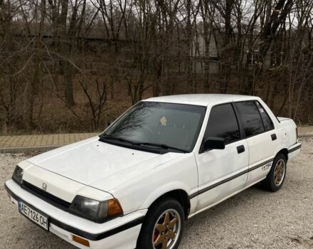 Белый Хонда Цивик, объемом двигателя 1.5 л и пробегом 294 тыс. км за 1100 $, фото 1 на Automoto.ua