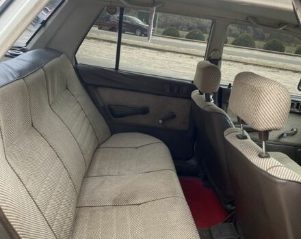 Белый Хонда Цивик, объемом двигателя 1.5 л и пробегом 294 тыс. км за 1100 $, фото 6 на Automoto.ua