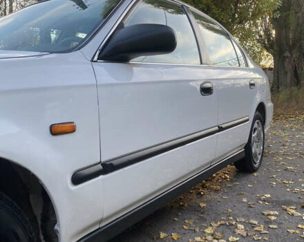 Білий Хонда Сівік, об'ємом двигуна 1.6 л та пробігом 217 тис. км за 2999 $, фото 3 на Automoto.ua