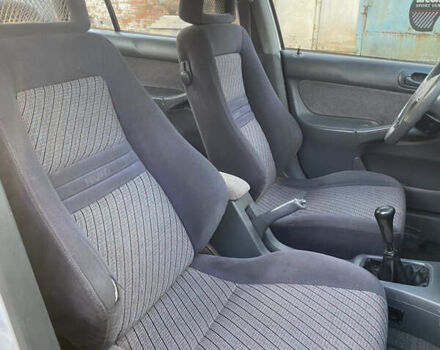 Білий Хонда Сівік, об'ємом двигуна 1.6 л та пробігом 217 тис. км за 2999 $, фото 24 на Automoto.ua