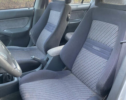 Білий Хонда Сівік, об'ємом двигуна 1.6 л та пробігом 217 тис. км за 2999 $, фото 35 на Automoto.ua