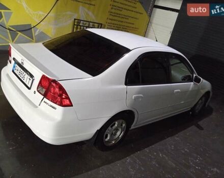 Белый Хонда Цивик, объемом двигателя 1.4 л и пробегом 364 тыс. км за 3000 $, фото 3 на Automoto.ua