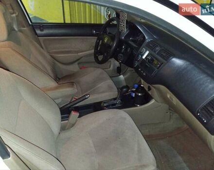 Белый Хонда Цивик, объемом двигателя 1.4 л и пробегом 364 тыс. км за 3000 $, фото 14 на Automoto.ua