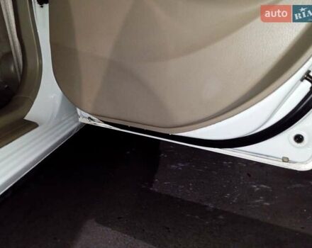 Белый Хонда Цивик, объемом двигателя 1.4 л и пробегом 364 тыс. км за 3000 $, фото 11 на Automoto.ua