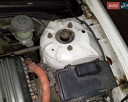 Белый Хонда Цивик, объемом двигателя 1.4 л и пробегом 364 тыс. км за 3000 $, фото 18 на Automoto.ua