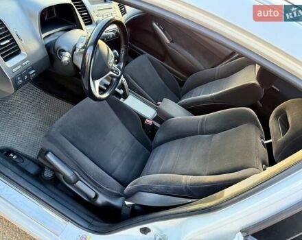 Белый Хонда Цивик, объемом двигателя 1.8 л и пробегом 205 тыс. км за 7200 $, фото 7 на Automoto.ua