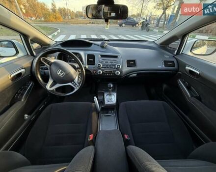 Белый Хонда Цивик, объемом двигателя 1.8 л и пробегом 205 тыс. км за 7200 $, фото 10 на Automoto.ua