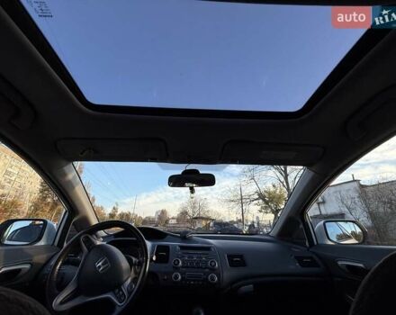 Белый Хонда Цивик, объемом двигателя 1.8 л и пробегом 205 тыс. км за 7200 $, фото 9 на Automoto.ua