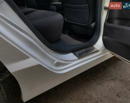 Белый Хонда Цивик, объемом двигателя 1.8 л и пробегом 205 тыс. км за 7200 $, фото 23 на Automoto.ua