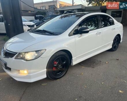 Хонда Цивик 2007 в Одессе на Automoto.ua Белый Хонда Цивик, объемом двигателя 1.34 л и пробегом 227 тыс. км за 5750 $, фото 5 на Automoto.ua