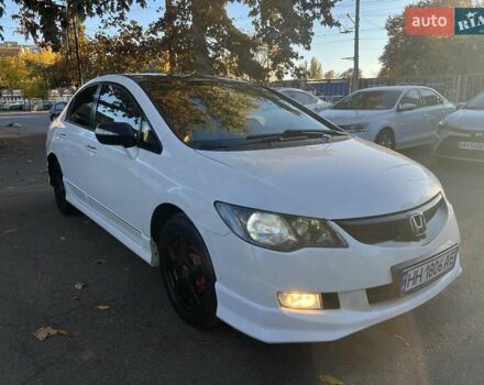 Хонда Цивик 2007 в Одессе на Automoto.ua Белый Хонда Цивик, объемом двигателя 1.34 л и пробегом 227 тыс. км за 5750 $, фото 7 на Automoto.ua