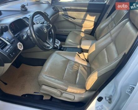 Хонда Цивик 2007 в Одессе на Automoto.ua Белый Хонда Цивик, объемом двигателя 1.34 л и пробегом 227 тыс. км за 5750 $, фото 17 на Automoto.ua