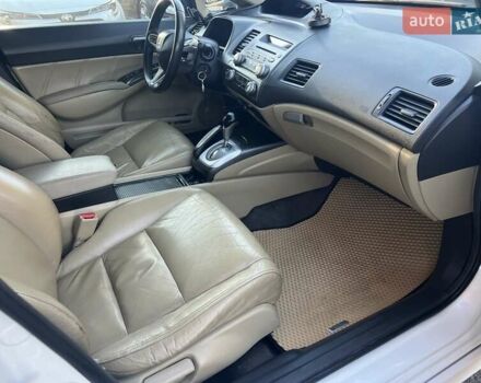 Хонда Цивик 2007 в Одессе на Automoto.ua Белый Хонда Цивик, объемом двигателя 1.34 л и пробегом 227 тыс. км за 5750 $, фото 19 на Automoto.ua