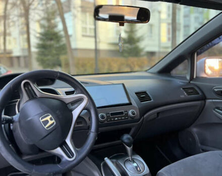 Білий Хонда Сівік, об'ємом двигуна 1.8 л та пробігом 376 тис. км за 5600 $, фото 9 на Automoto.ua
