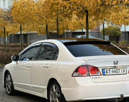 Білий Хонда Сівік, об'ємом двигуна 1.8 л та пробігом 376 тис. км за 5600 $, фото 5 на Automoto.ua